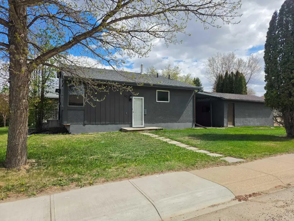 47 Olsen Street Red Deer AB T4N 5B8