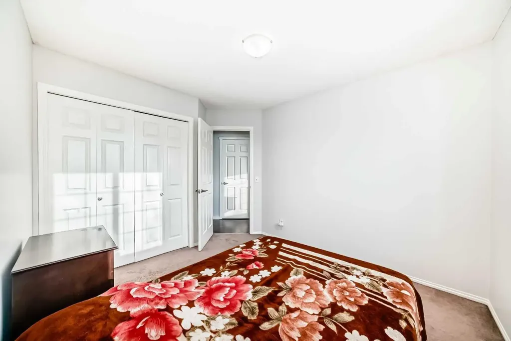 9275 Saddlebrook Drive NE Calgary AB T3J 5M5