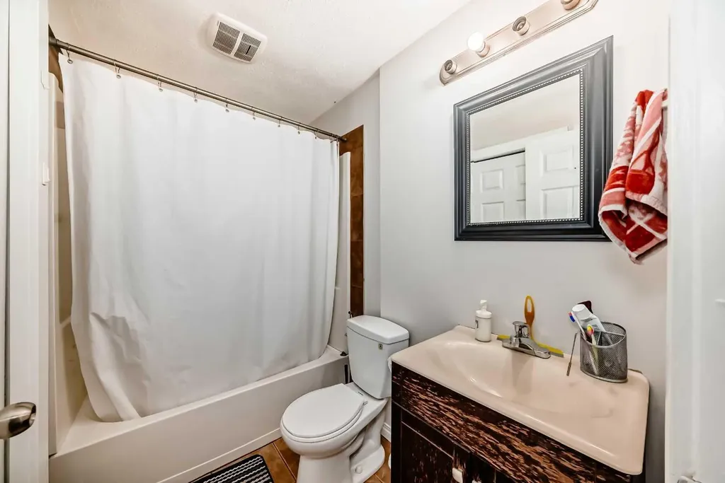 9275 Saddlebrook Drive NE Calgary AB T3J 5M5