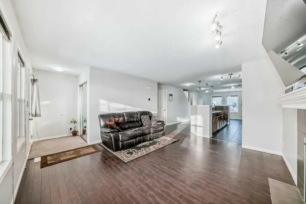 9275 Saddlebrook Drive NE Calgary AB T3J 5M5