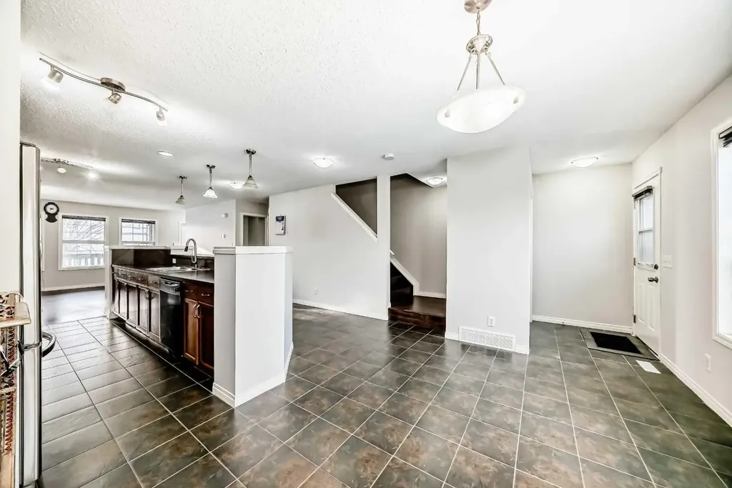 9275 Saddlebrook Drive NE Calgary AB T3J 5M5