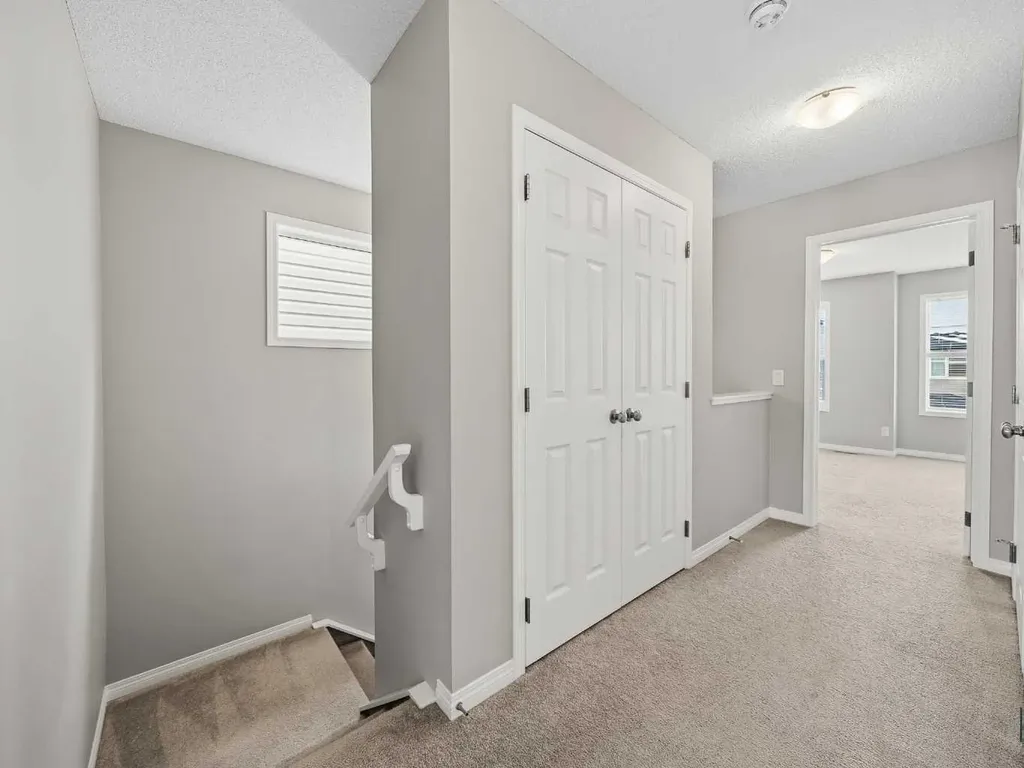 89 Walgrove Rise SE Calgary AB T2X4E9