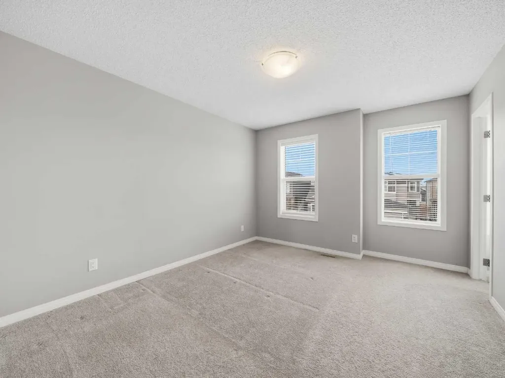 89 Walgrove Rise SE Calgary AB T2X4E9