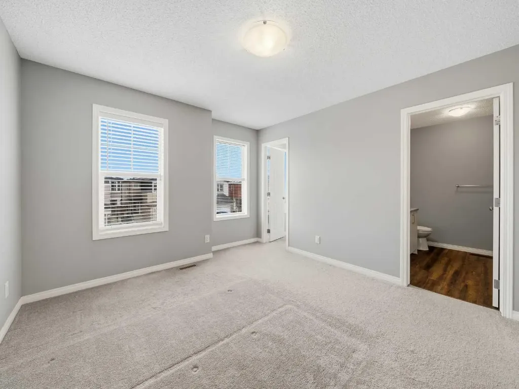 89 Walgrove Rise SE Calgary AB T2X4E9