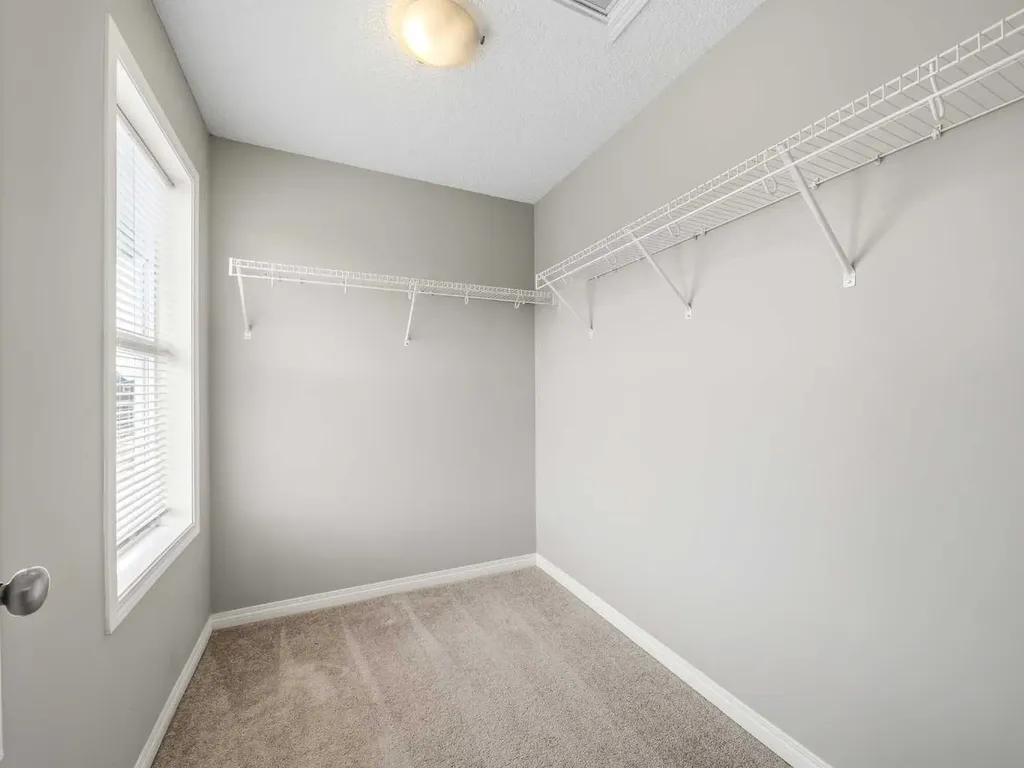 89 Walgrove Rise SE Calgary AB T2X4E9