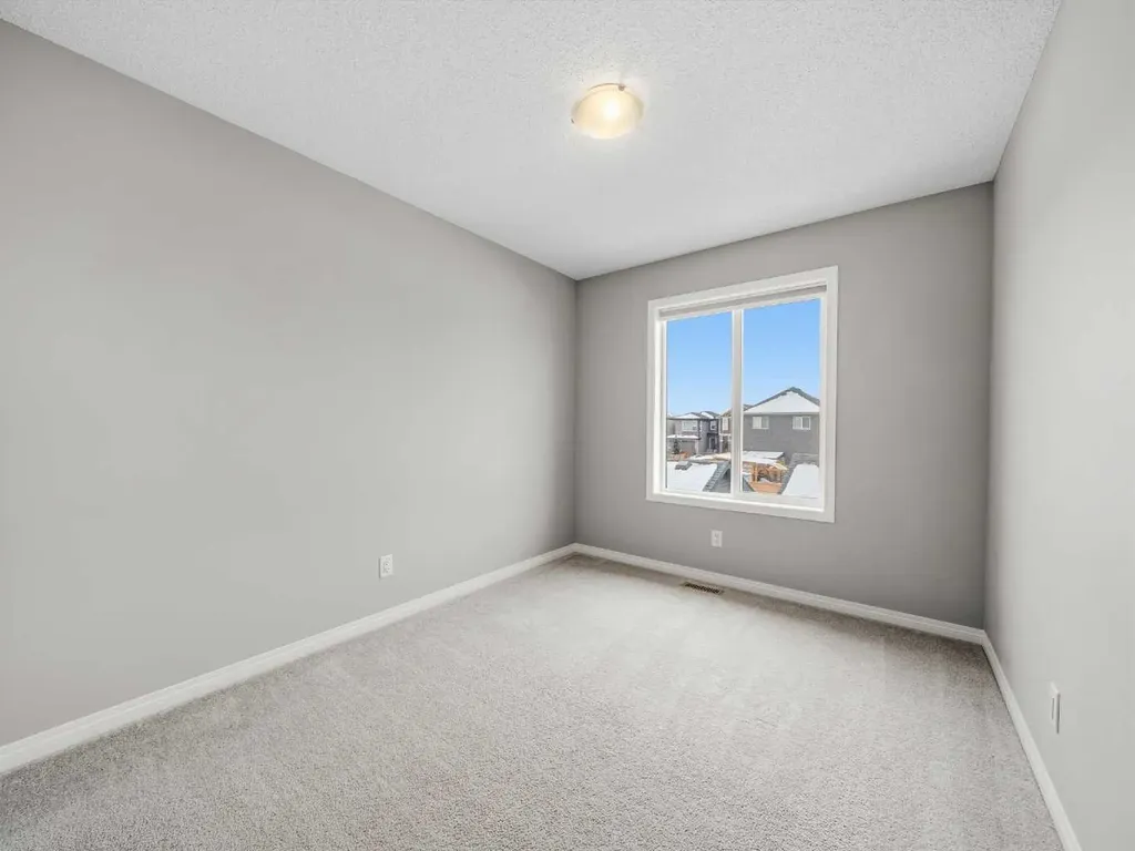 89 Walgrove Rise SE Calgary AB T2X4E9