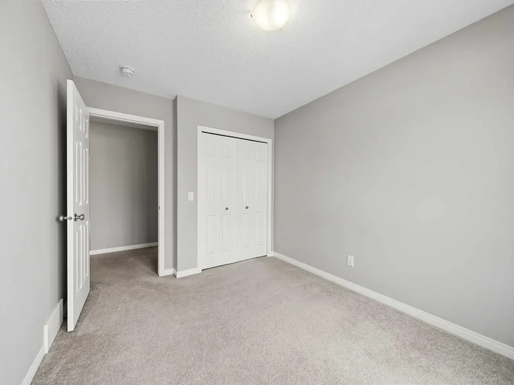 89 Walgrove Rise SE Calgary AB T2X4E9