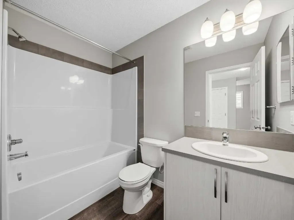 89 Walgrove Rise SE Calgary AB T2X4E9