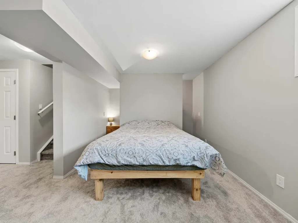 89 Walgrove Rise SE Calgary AB T2X4E9