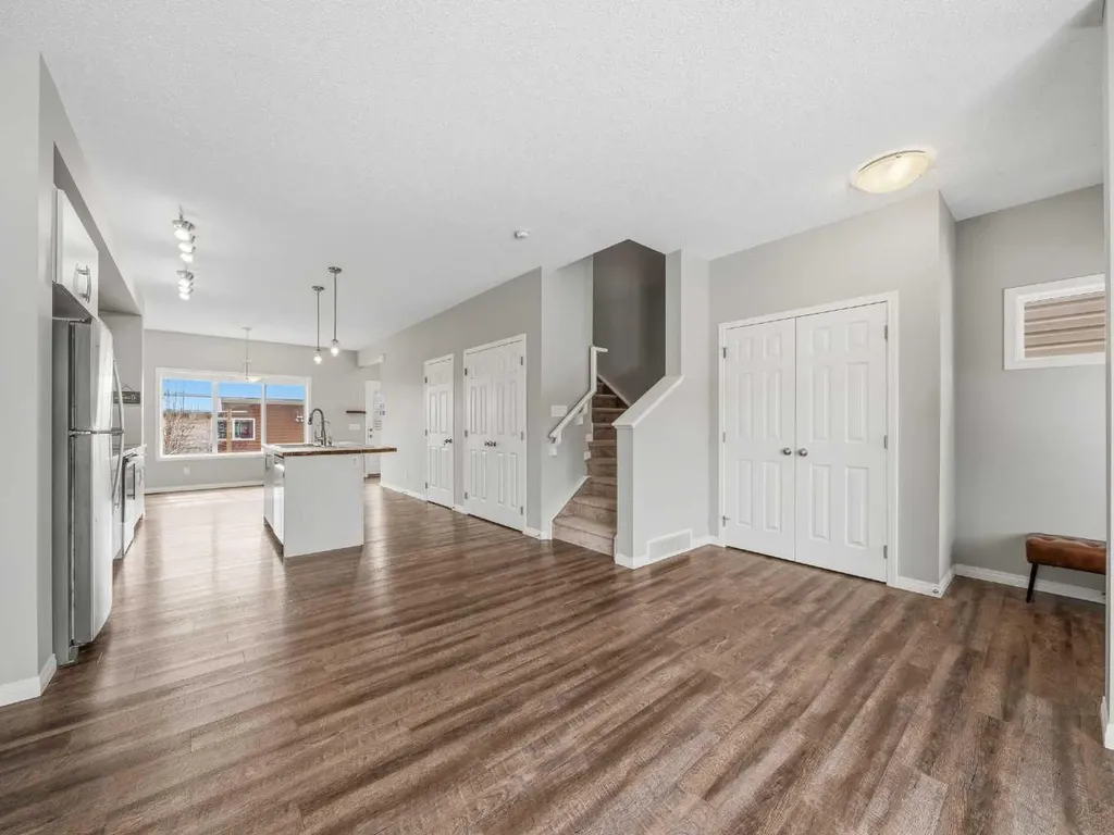 89 Walgrove Rise SE Calgary AB T2X4E9