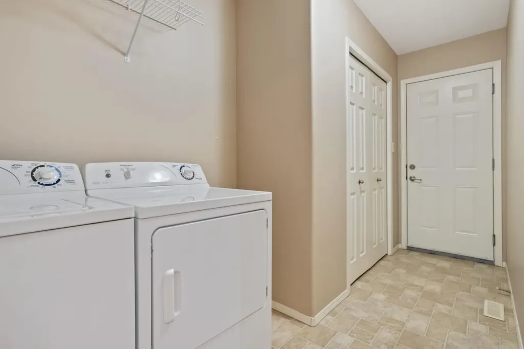 4539 69 Street Camrose AB T4V 5B3