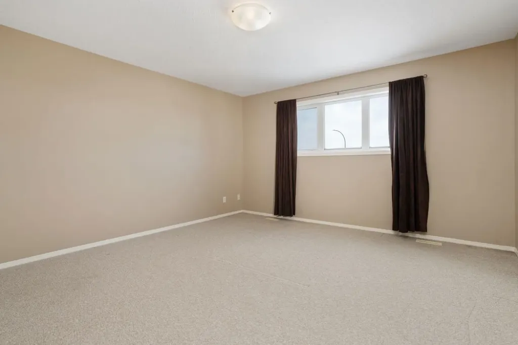 4539 69 Street Camrose AB T4V 5B3