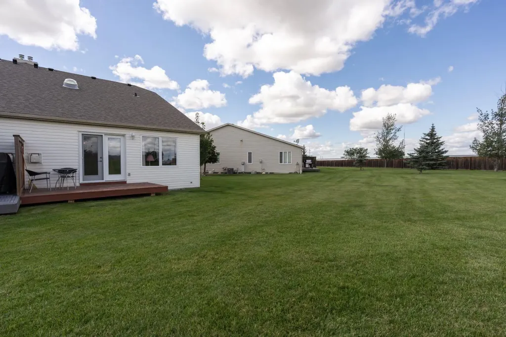 4539 69 Street Camrose AB T4V 5B3