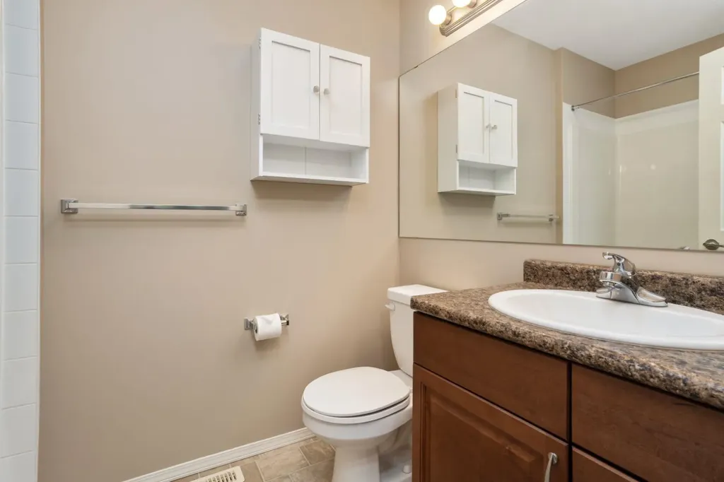 4539 69 Street Camrose AB T4V 5B3