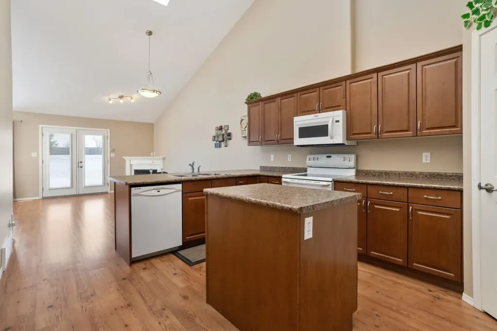 4539 69 Street Camrose AB T4V 5B3