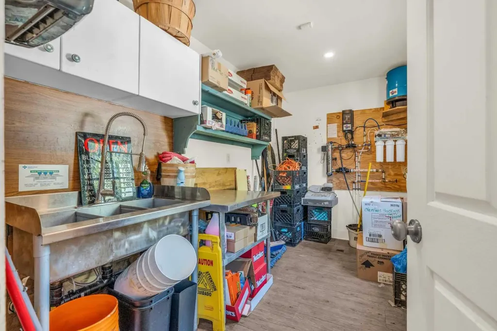 5204 579 Highway W Rural Mountain View County AB T0M2E0