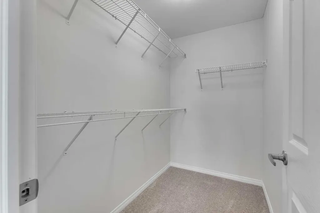 165 Windstone Avenue SW Airdrie AB T4B 3R3