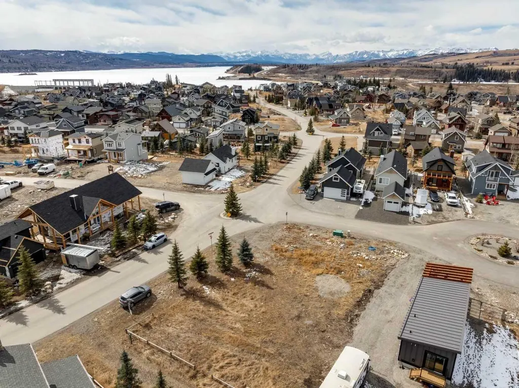 130 Cottageclub Court Rural Rocky View County AB T4C1B1