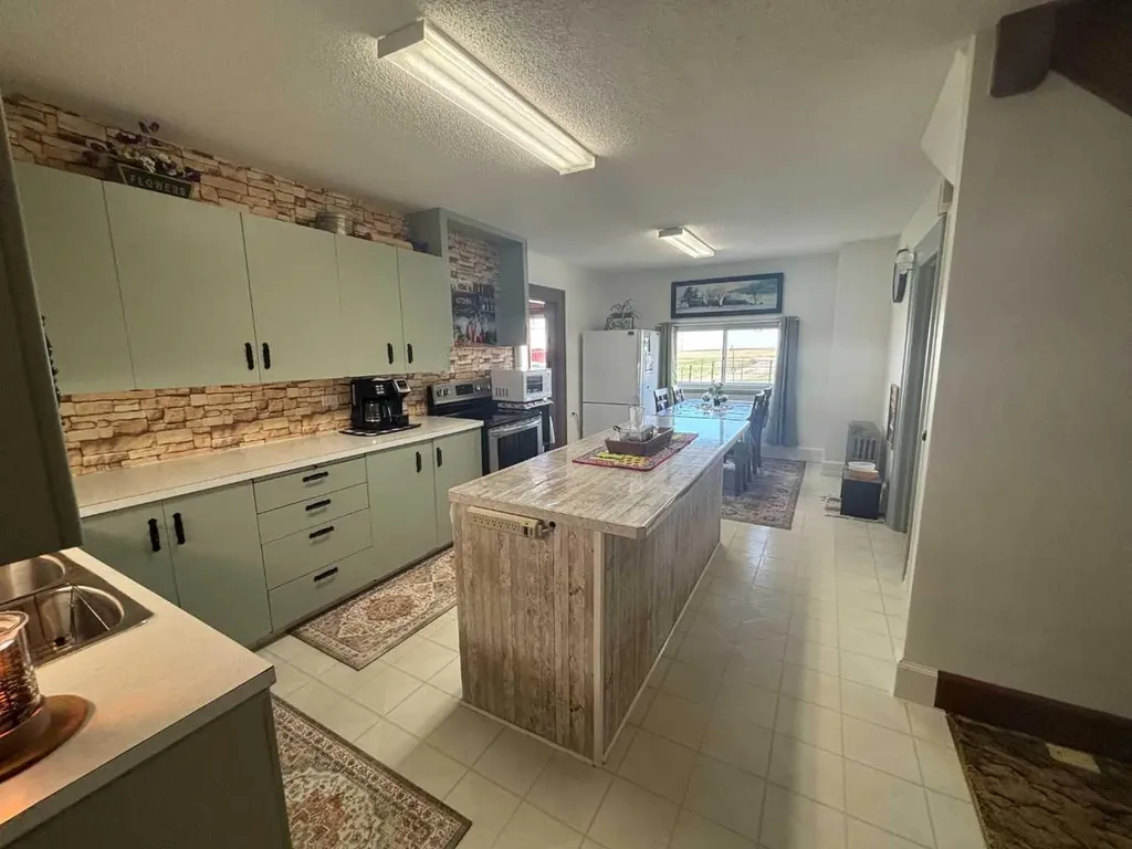 134004 Range Road 223 Rural Vulcan County AB T0L 0N0