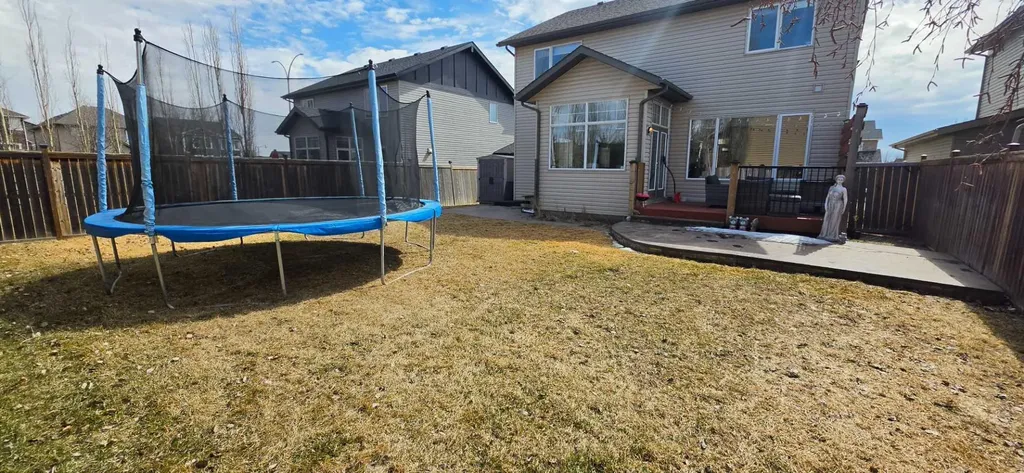 4 Drake Landing Gate Okotoks AB T1S 0E5