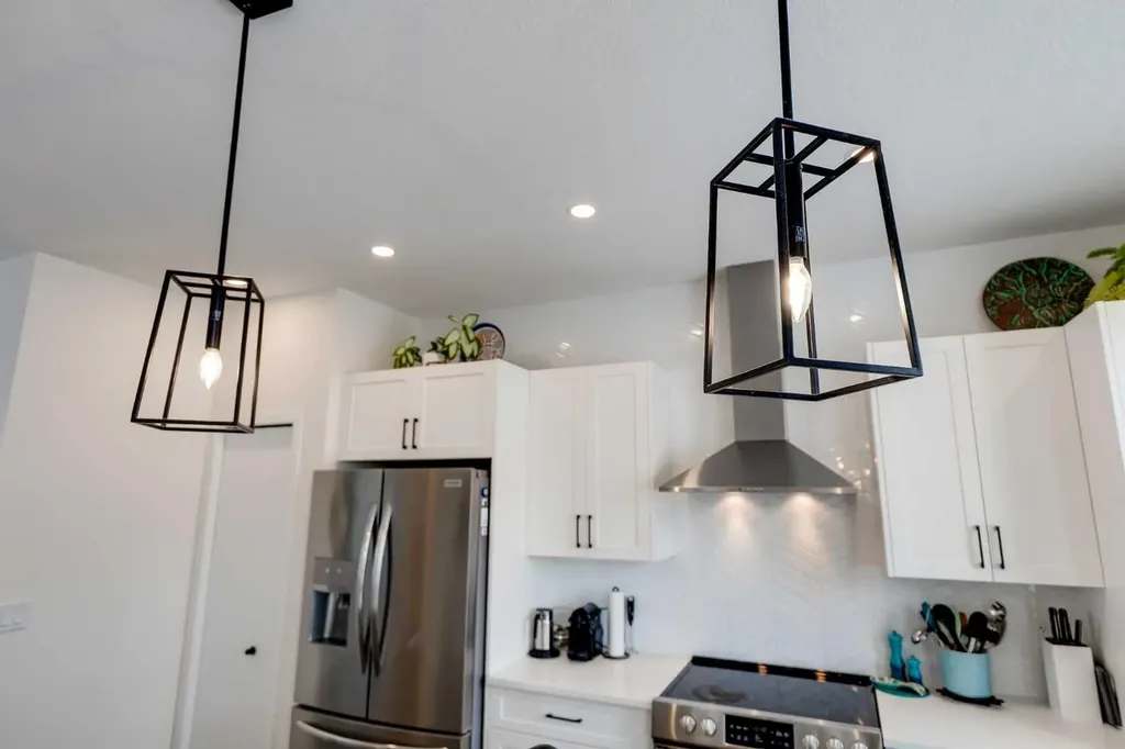237 South Point Park SW Airdrie AB T4B 5G8