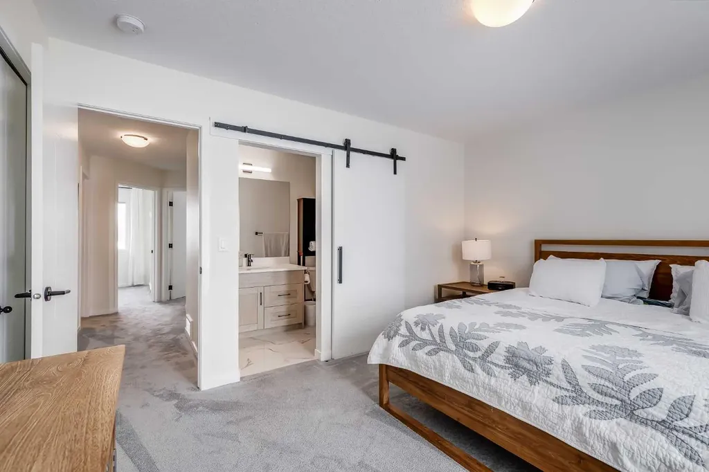237 South Point Park SW Airdrie AB T4B 5G8