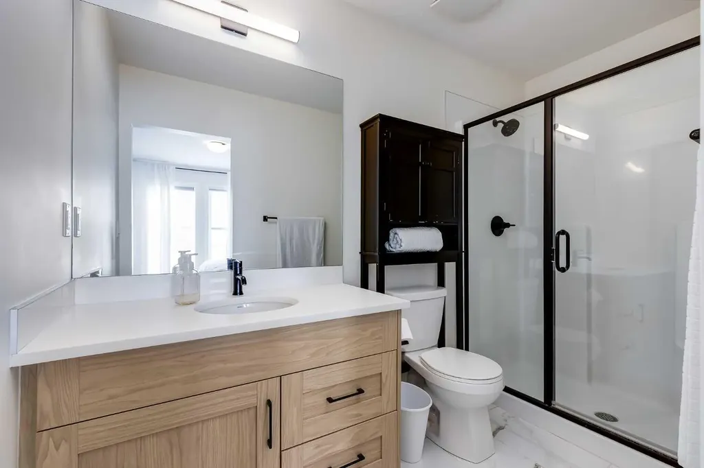 237 South Point Park SW Airdrie AB T4B 5G8