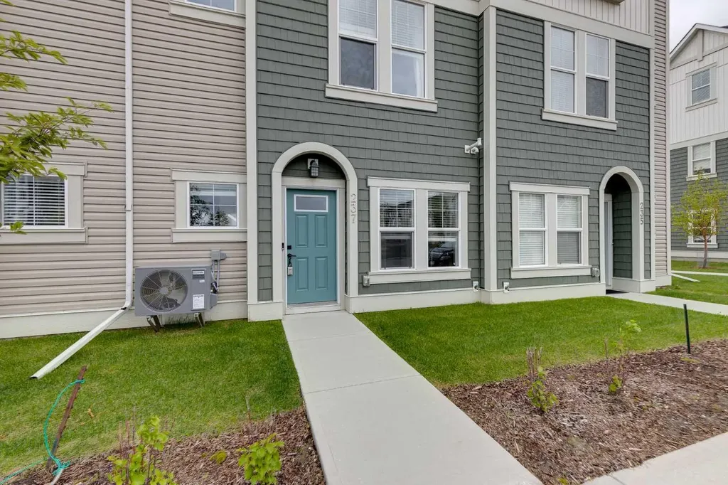237 South Point Park SW Airdrie AB T4B 5G8