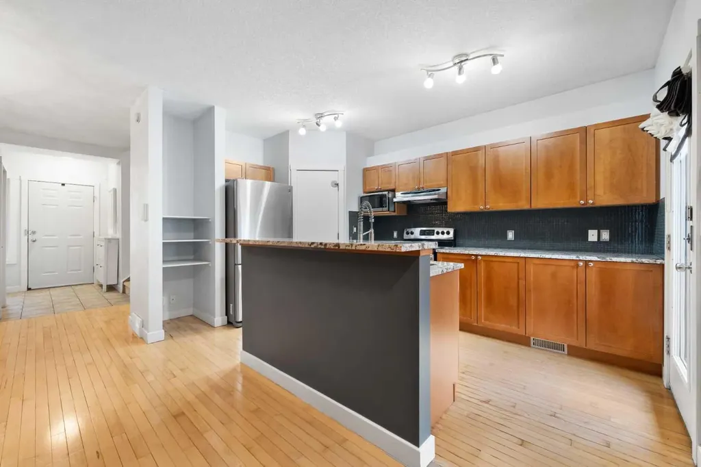 1620 27 Avenue SW Calgary AB T2T 1G6