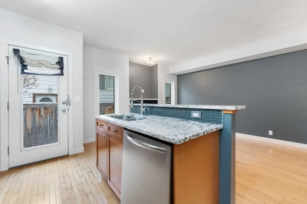 1620 27 Avenue SW Calgary AB T2T 1G6