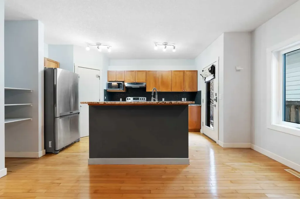 1620 27 Avenue SW Calgary AB T2T 1G6