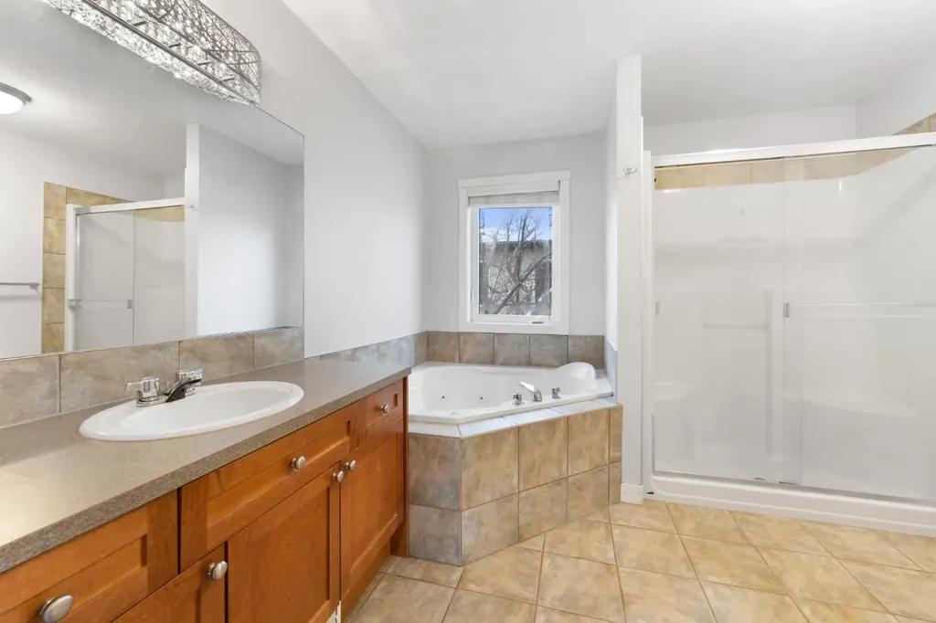 1620 27 Avenue SW Calgary AB T2T 1G6