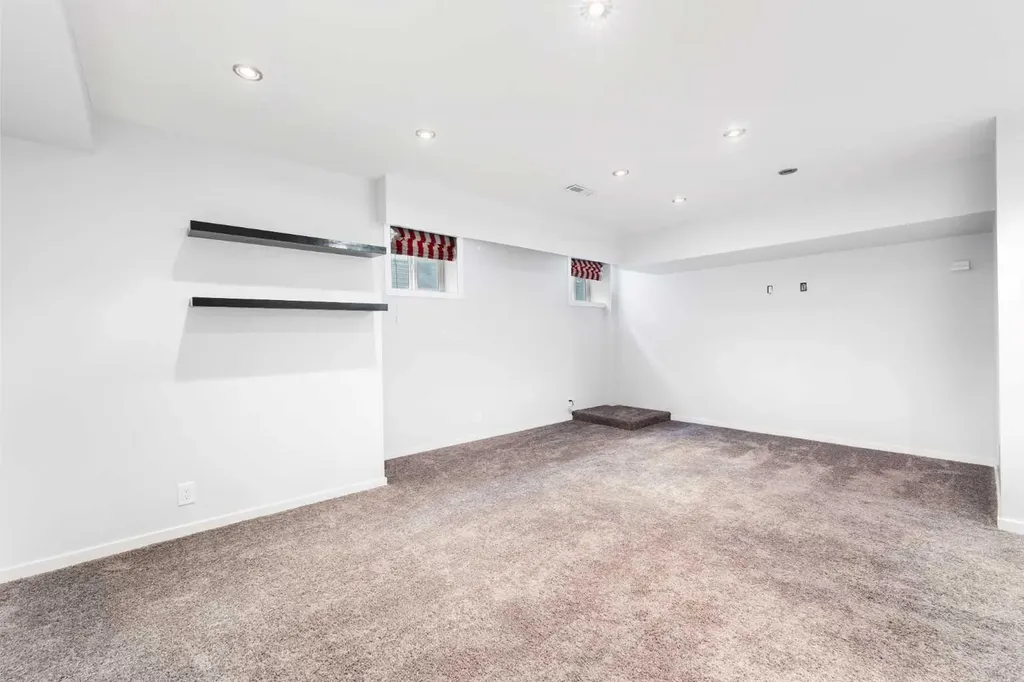 1620 27 Avenue SW Calgary AB T2T 1G6