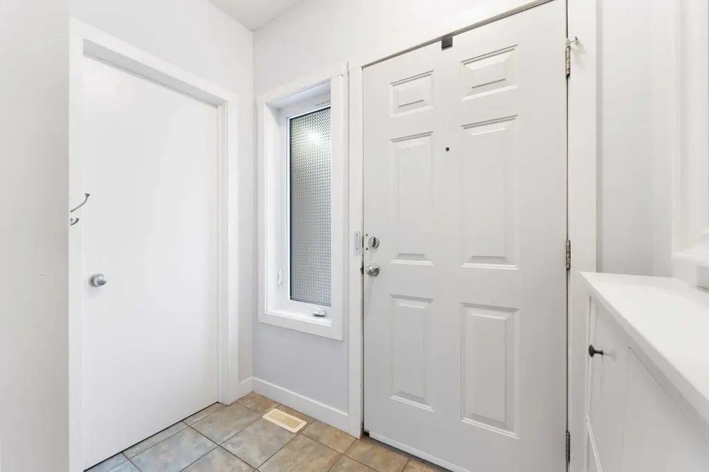 1620 27 Avenue SW Calgary AB T2T 1G6