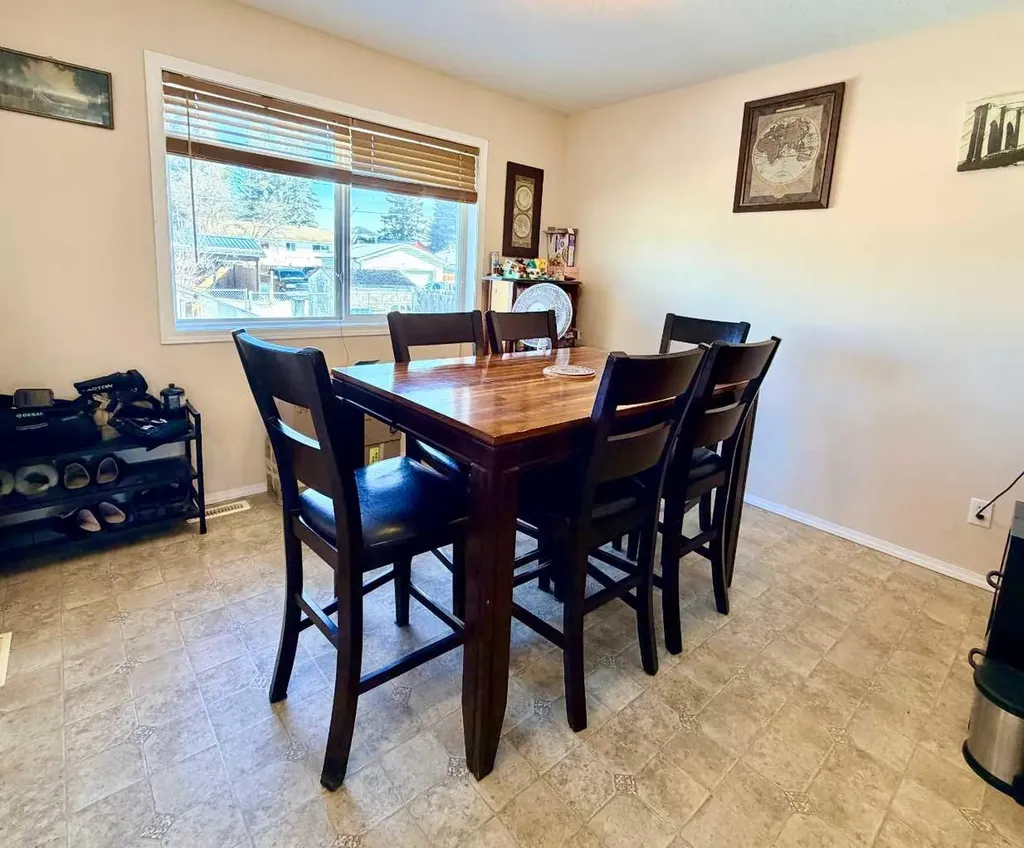 4506 45 Avenue Close Rocky Mountain House AB T4T 1W8