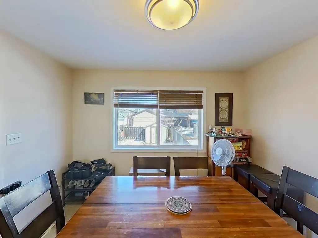 4506 45 Avenue Close Rocky Mountain House AB T4T 1W8