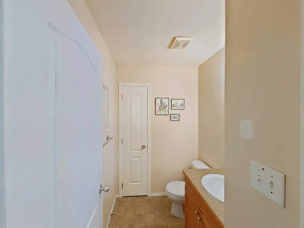 4506 45 Avenue Close Rocky Mountain House AB T4T 1W8