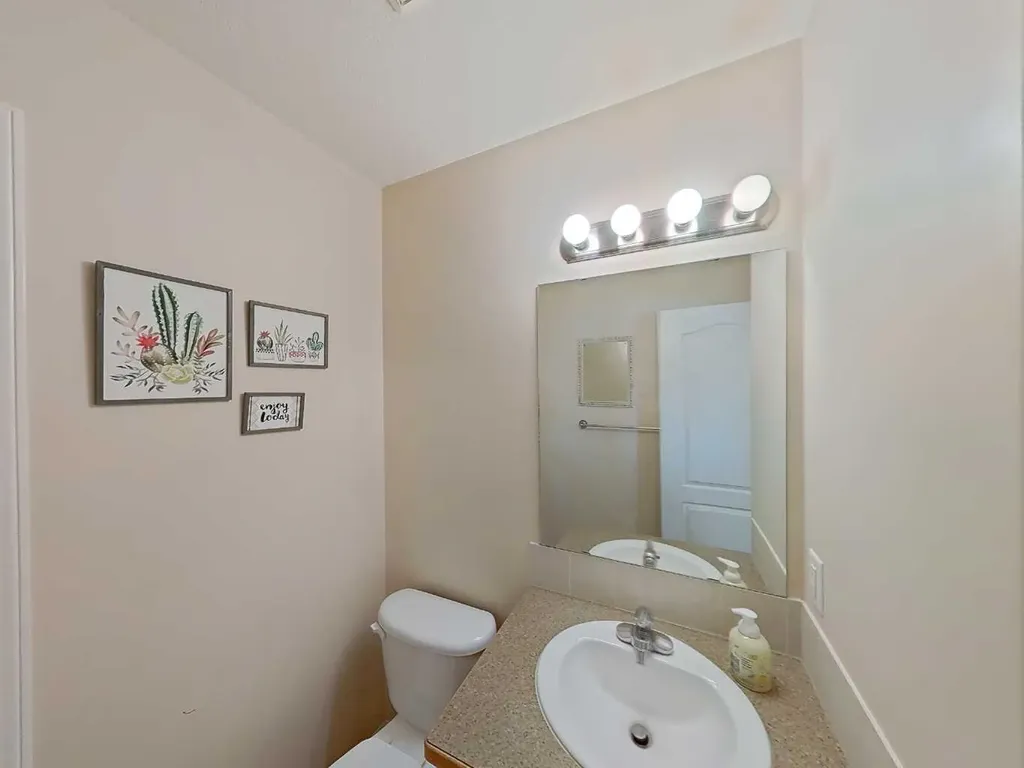 4506 45 Avenue Close Rocky Mountain House AB T4T 1W8