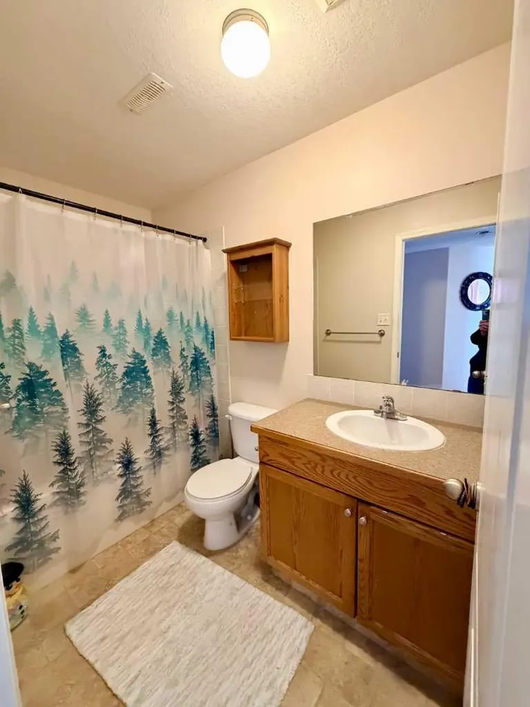 4506 45 Avenue Close Rocky Mountain House AB T4T 1W8