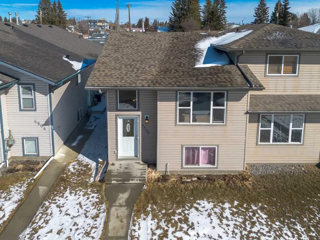 4506 45 Avenue Close Rocky Mountain House AB T4T 1W8