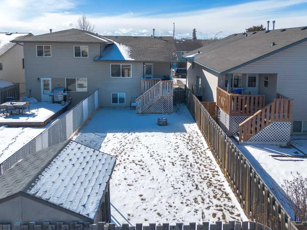 4506 45 Avenue Close Rocky Mountain House AB T4T 1W8