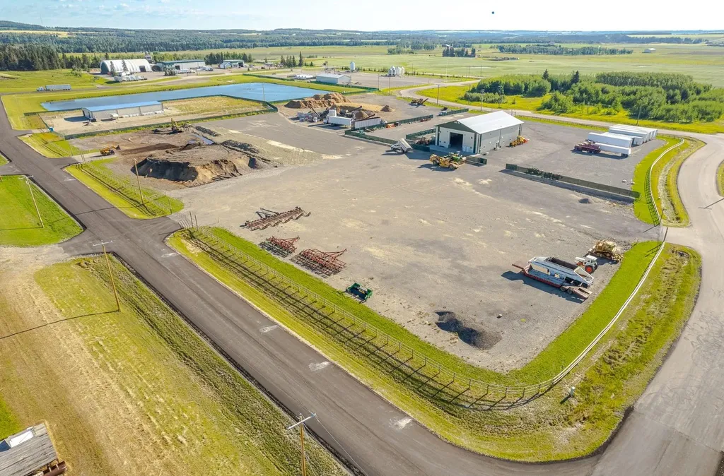 32532 Range Road 42 Rural Mountain View County AB T0M 1X0