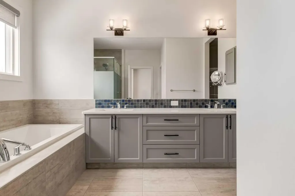 142 Cranbrook Park SE Calgary AB T3M 3C2