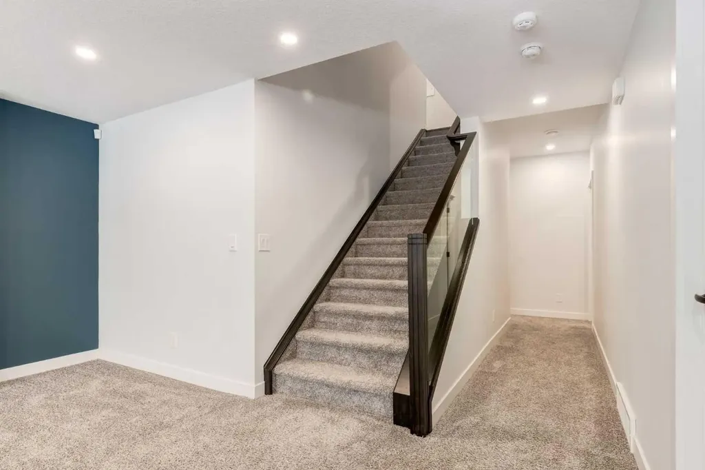 142 Cranbrook Park SE Calgary AB T3M 3C2