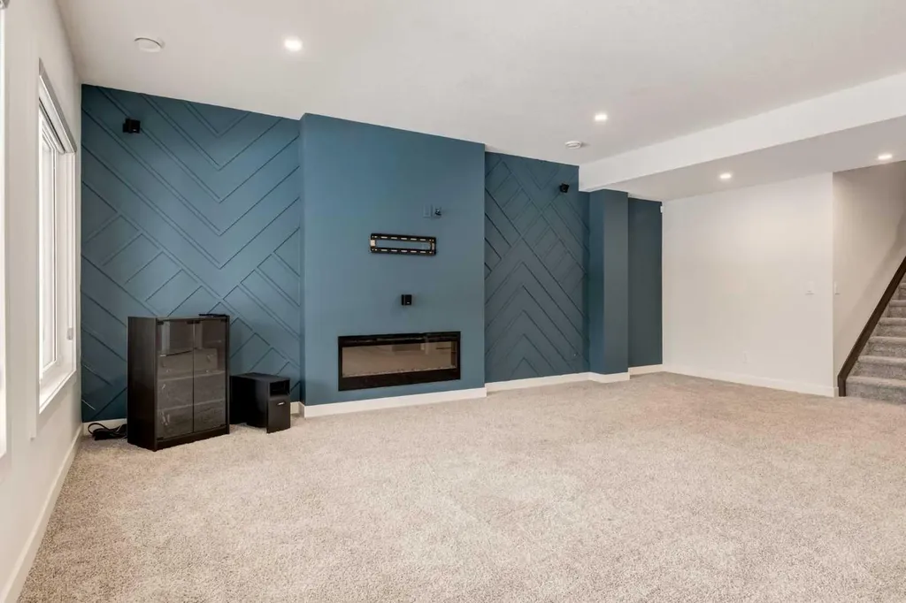 142 Cranbrook Park SE Calgary AB T3M 3C2