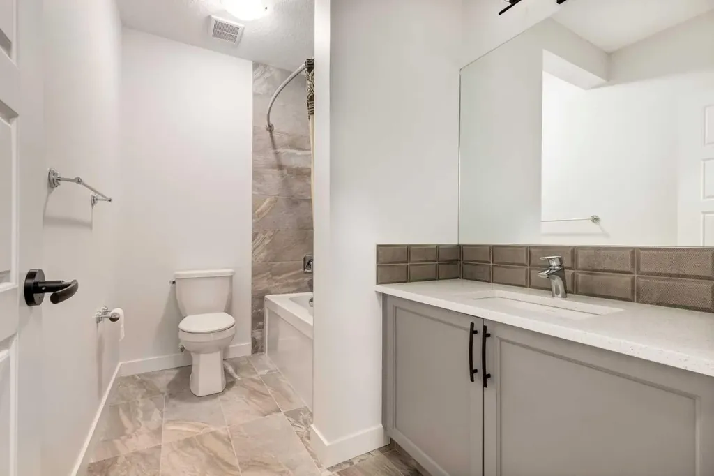 142 Cranbrook Park SE Calgary AB T3M 3C2