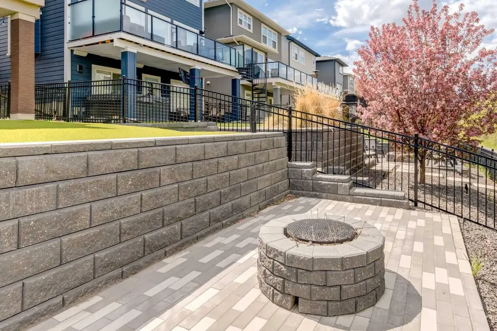142 Cranbrook Park SE Calgary AB T3M 3C2