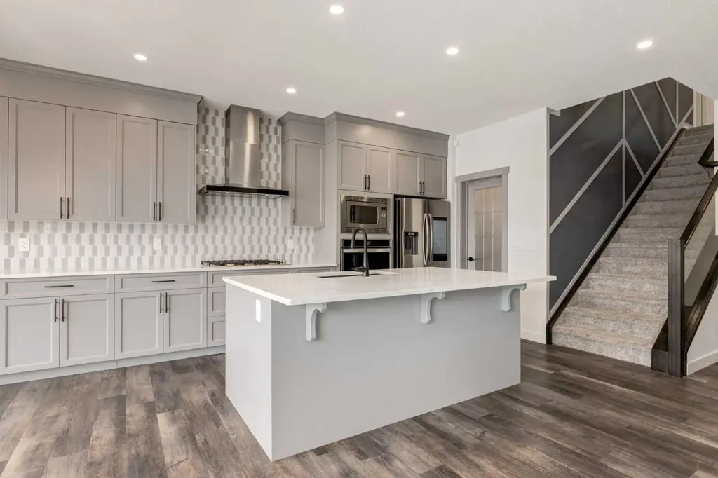 142 Cranbrook Park SE Calgary AB T3M 3C2