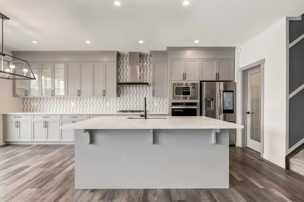 142 Cranbrook Park SE Calgary AB T3M 3C2