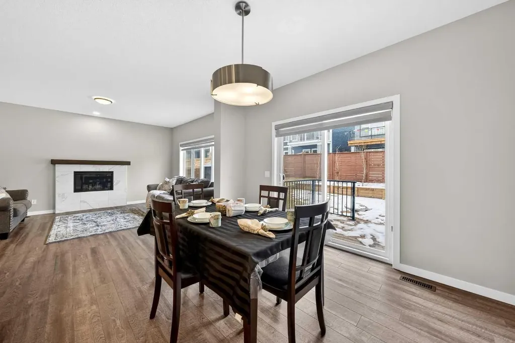 48 Carringvue Street NW Calgary AB T3P 1L7